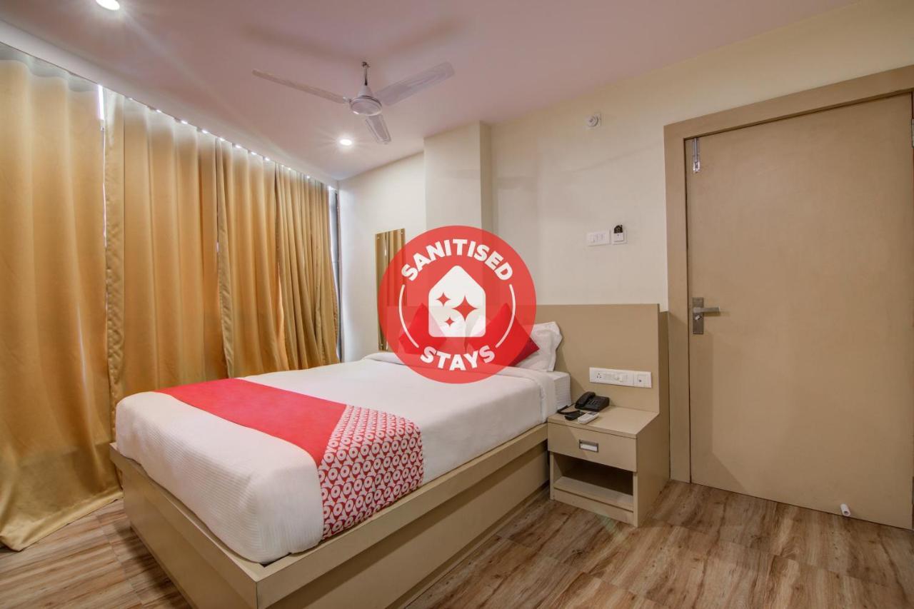 Hotel Oyo 12736 Skylawn à Jamshedpur Extérieur photo